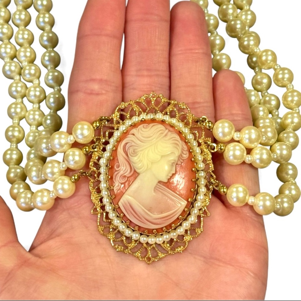 RARE Miriam Haskell Cameo Necklace - Picture 2 of 16